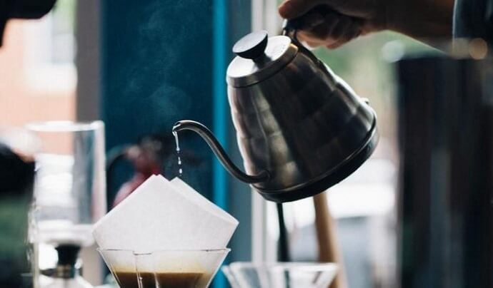 类似于咖啡鳄鱼鹅颈壶的鹅颈壶