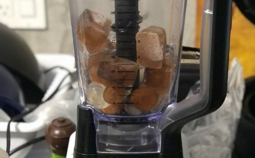 frappuccino-ice-cubes-blender