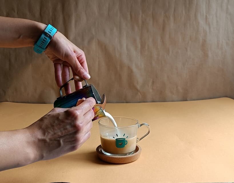 布雷夫咖啡装配加牛奶