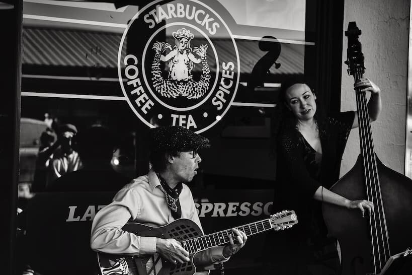 星巴克何时创建完全美感历史