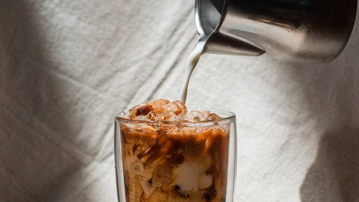 巧克力Almondmilk摇盘最佳食谱